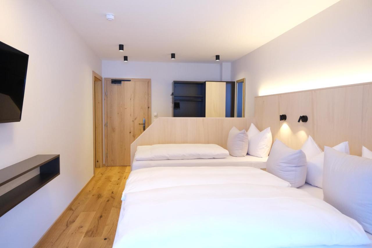 Hotel Die Arlbergerin -New- All-In Super Flex Rate (Adults Only) Sankt Anton am Arlberg Buitenkant foto