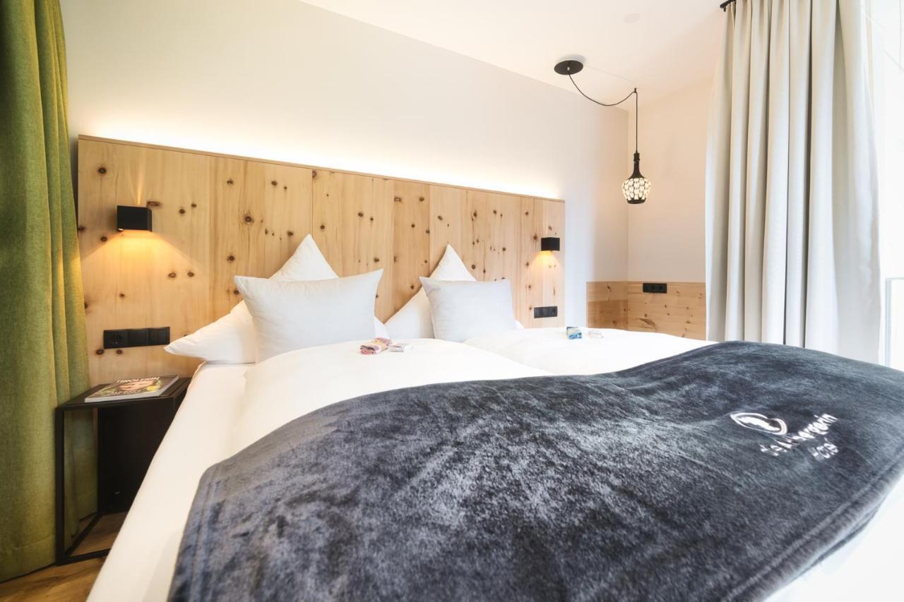 Hotel Die Arlbergerin -New- All-In Super Flex Rate (Adults Only) Sankt Anton am Arlberg Buitenkant foto